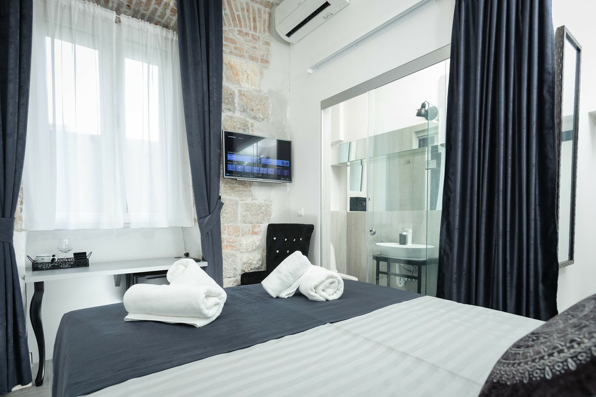 Avangarde Luxury Rooms Сплит Екстериор снимка